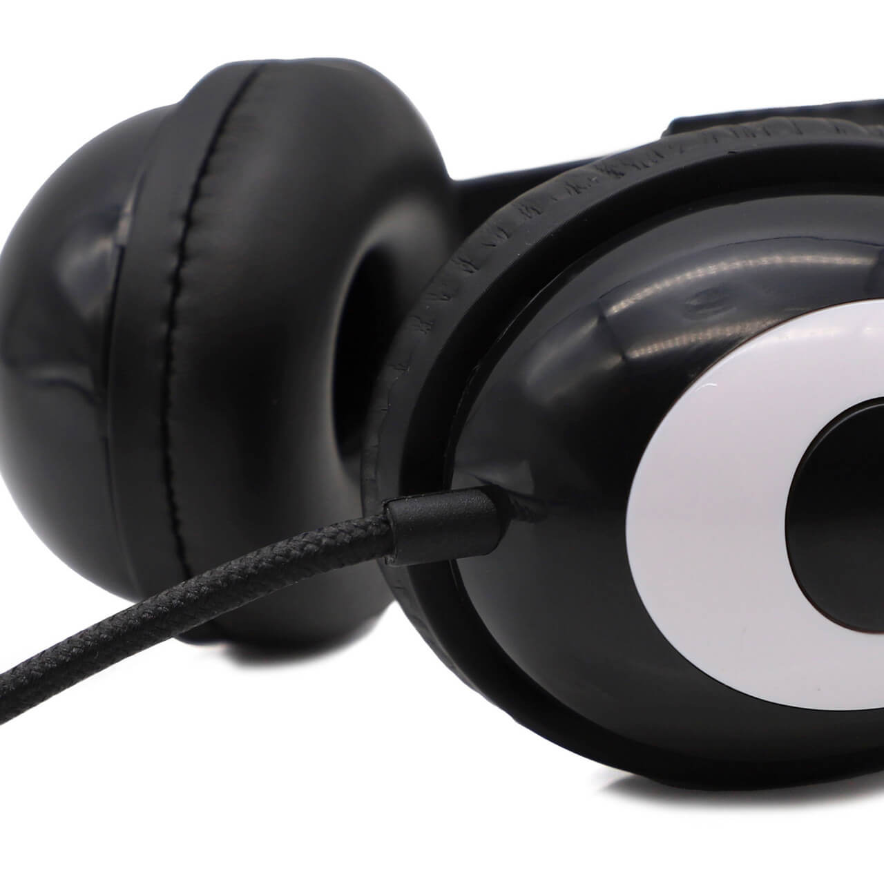 AE-35 USB-C headphones close-up showcasing durable design and comfort for school, perfect for education and bulk headphone packs.