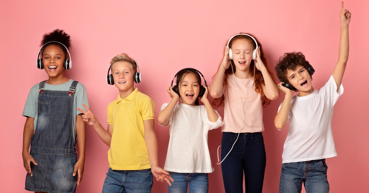 How to Extend the Life of Classroom Headphones (5 Practical Steps)