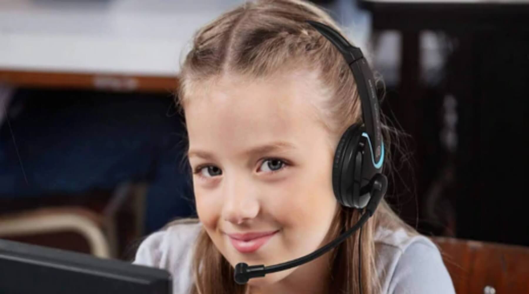 Andrea School Headsets provides a learning experience that is perfect for every student.