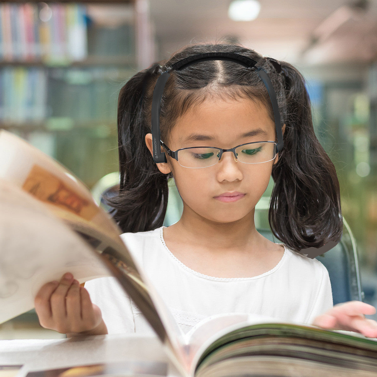 HamiltonBuhl NoiseOff hearing protection earmuffs in black with 26dB NRR